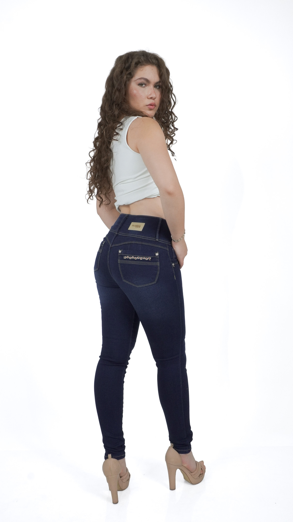 pantalón de mezclilla colombiano azul oscuro para mujer, vista de perfil – Colombiano suavizado