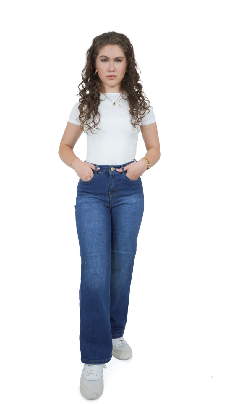 pantalón de mezclilla wide leg azul deslavado para mujer, vista de frente – Wide leg deslavado