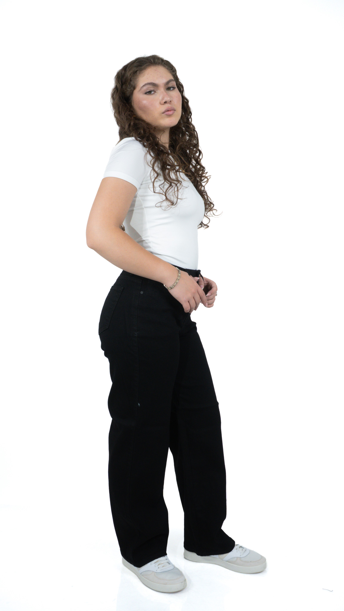 pantalón de mezclilla wide leg negro para mujer, vista de tres cuartos – Wide leg negro